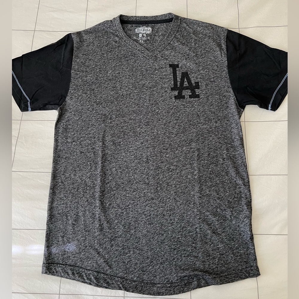 Charcoal/Black XL Reebok LA Dodgers V-Neck T-shirt